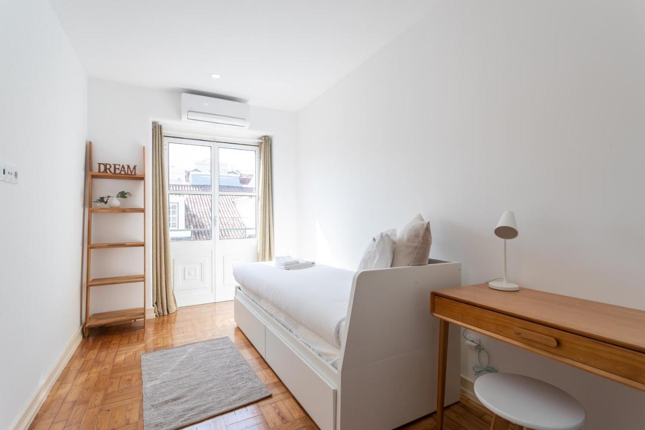 Flh Downtown Central Flat With Balcony Lisbon Exterior photo